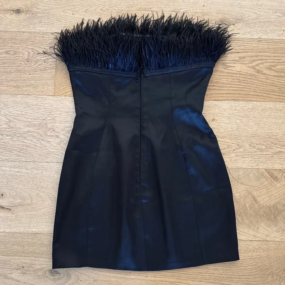 Mistress Rocks Feather Mini Dress Off Shoulder Satin Fiesta Size S Black - Image 4