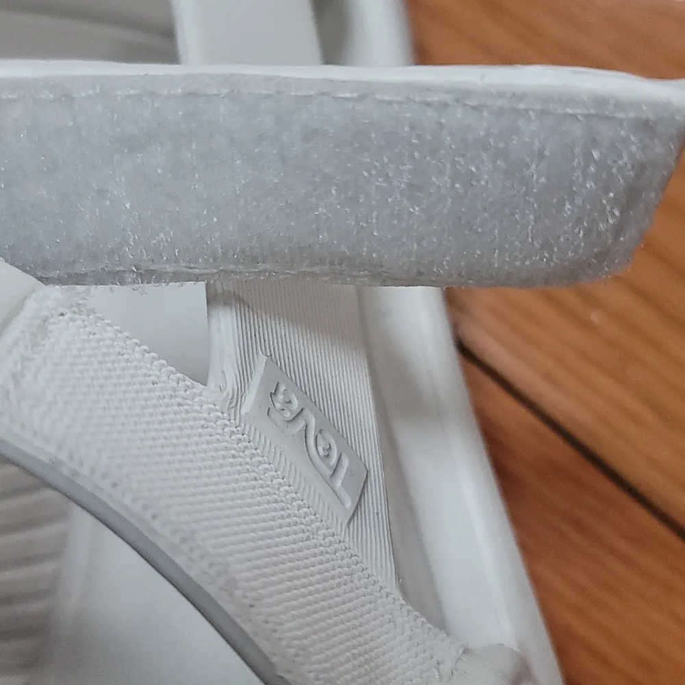 Anthropologie Teva Hurricane Drift Sandals - Image 9