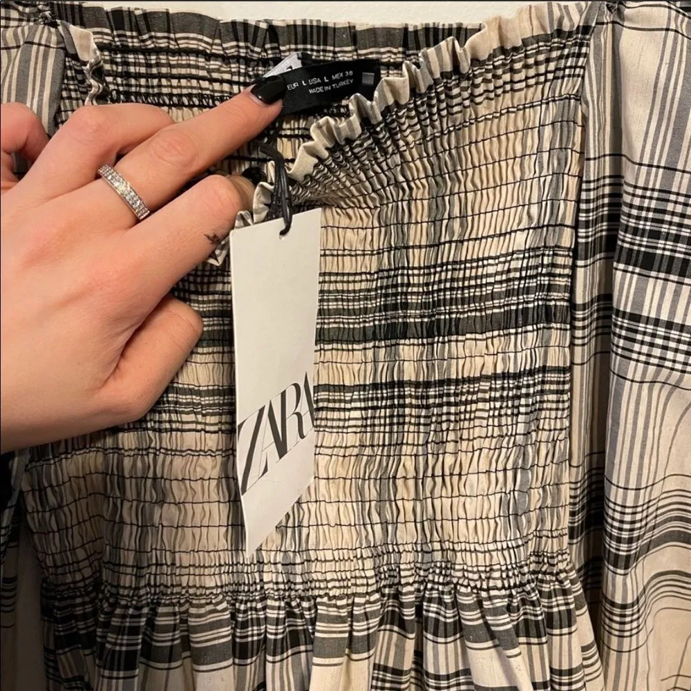 ✨ Zara Plaid Smocked Top✨ - Image 9