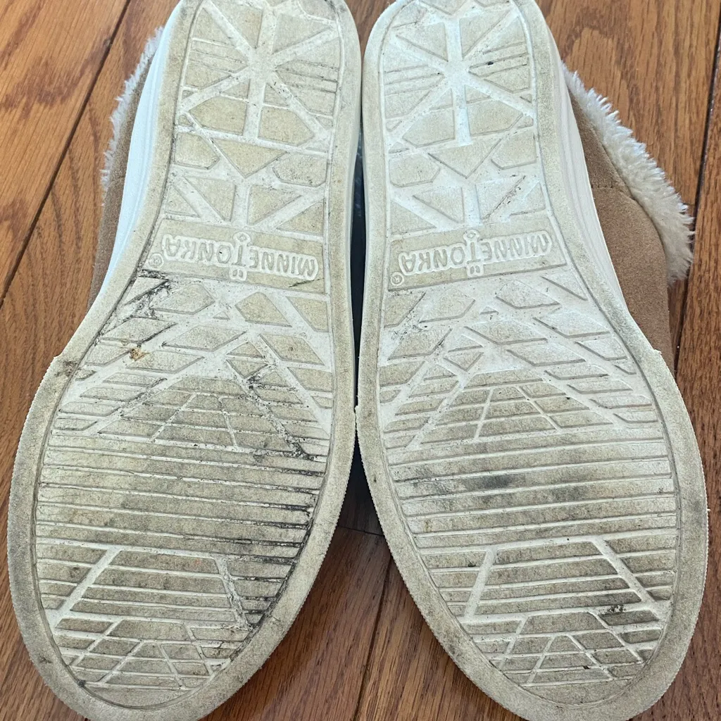 Minnetonka Tan Suede Sherpa Lined Clog Slipper Womens Size 6‎ 40591 - Image 4