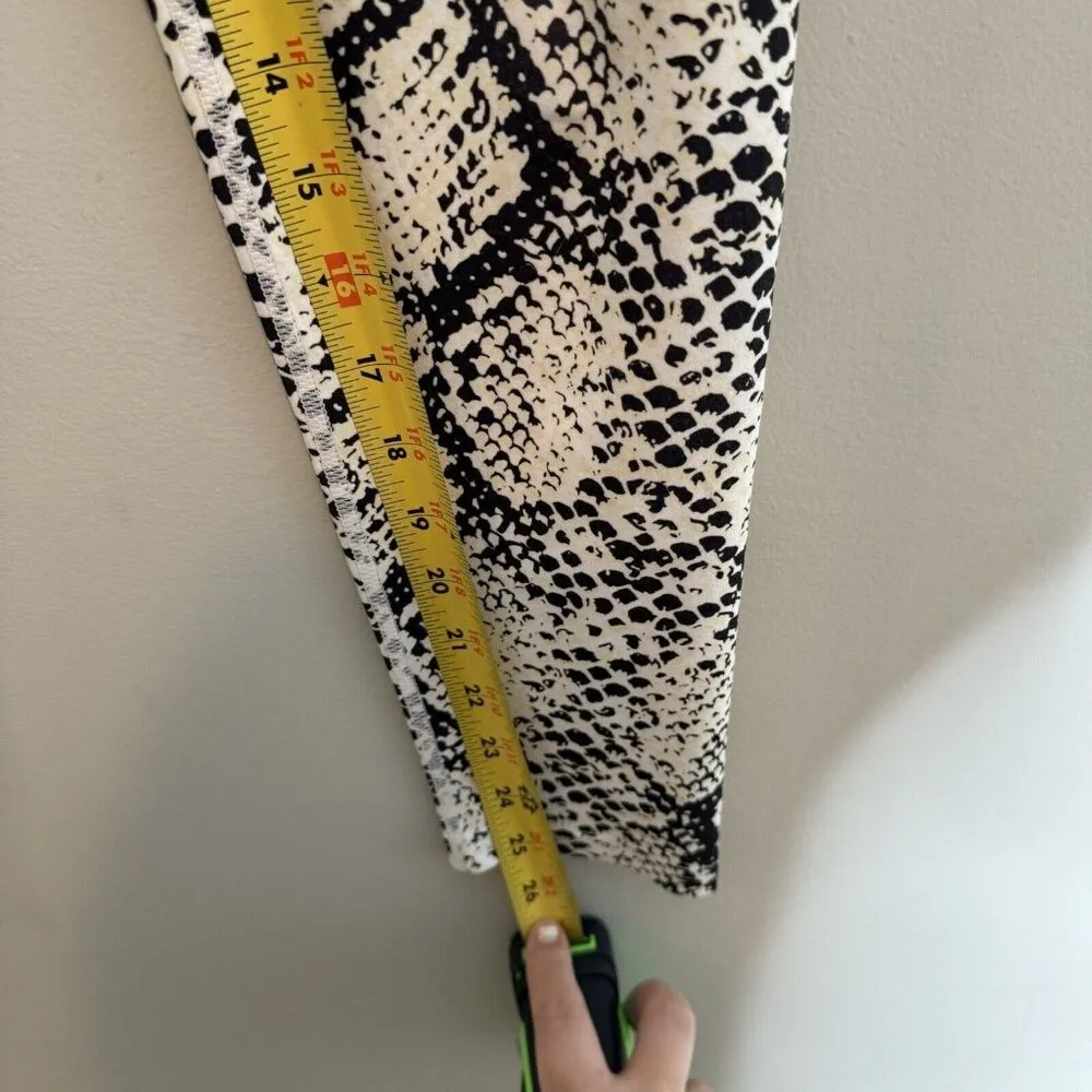 Balance Athletica Vitality Ascend Python Leggings Size Medium - Image 9