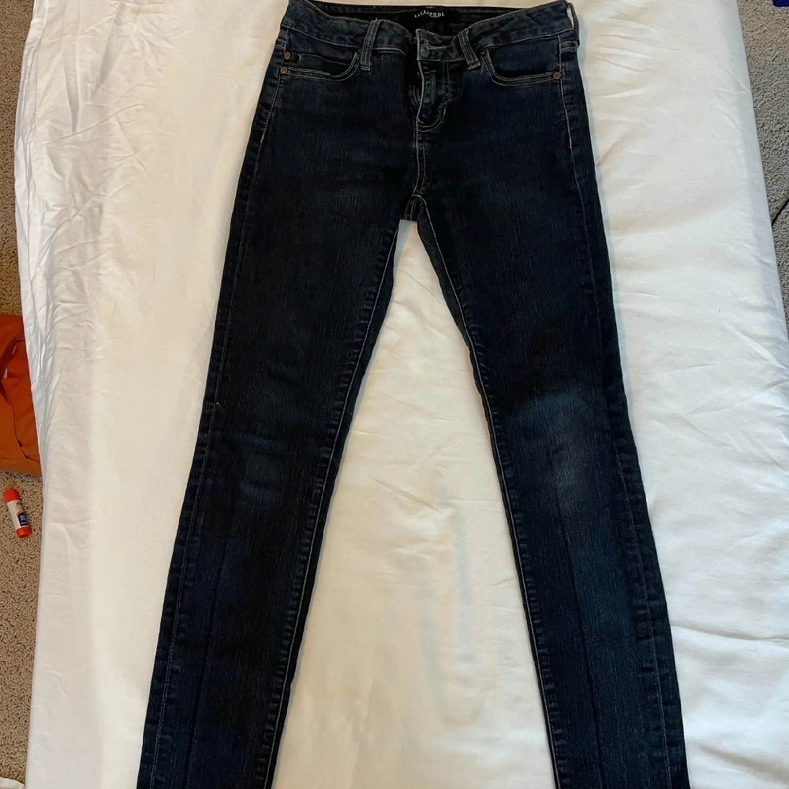 Liverpool jeans, size 2. Full length. Skinny jeans. Dark wash - Image 3