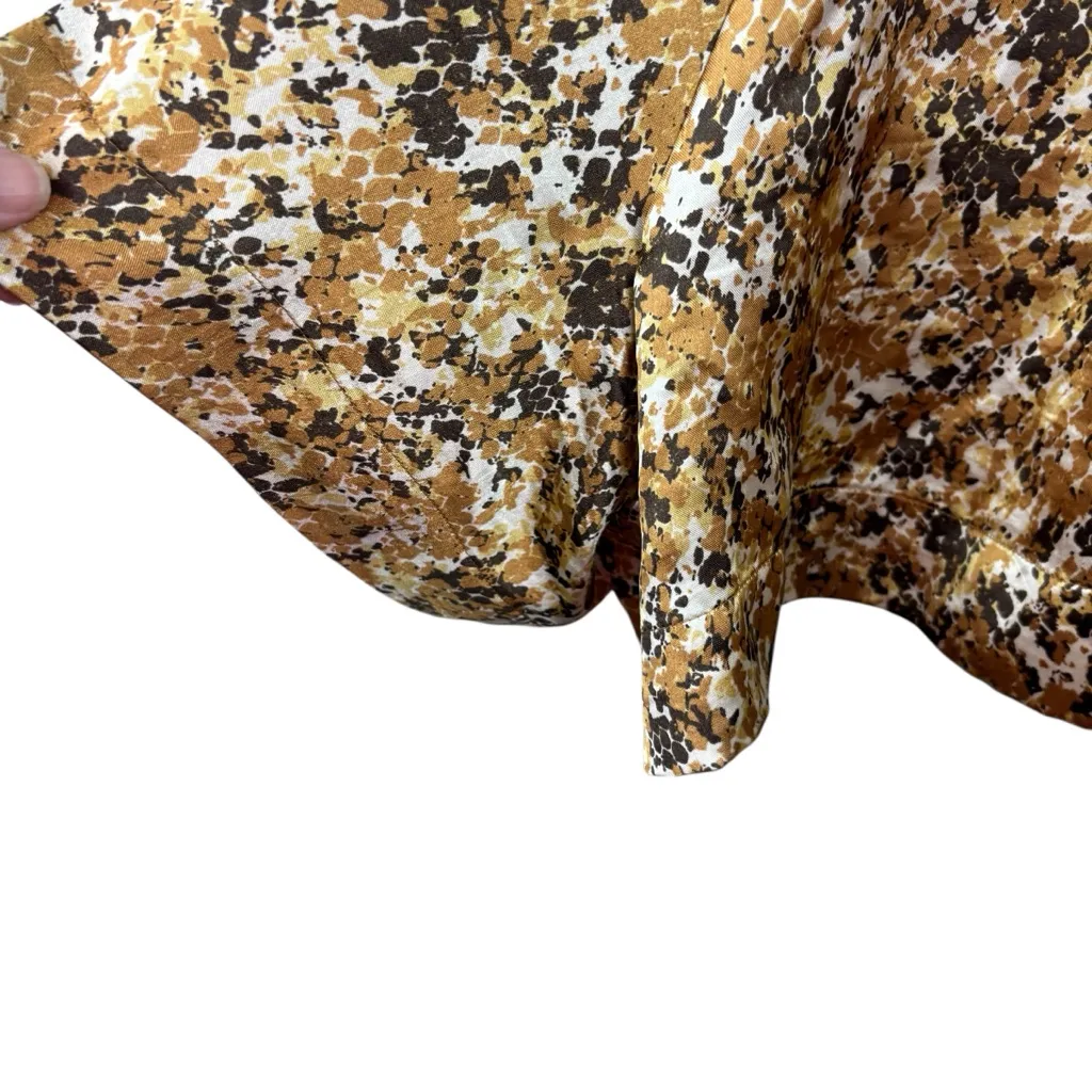 High waist shorts, size 1X, animal print, elastic waist, summer, beach, resort Gold - Image 3