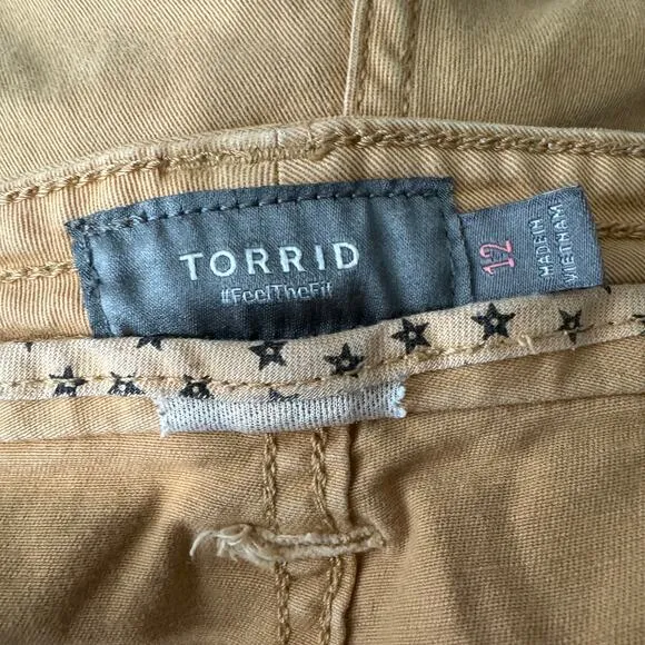 Torrid Button Fly Cuffed Chino Khaki Shorts Cotton Stretch Beige Size‎ 12 - Image 5