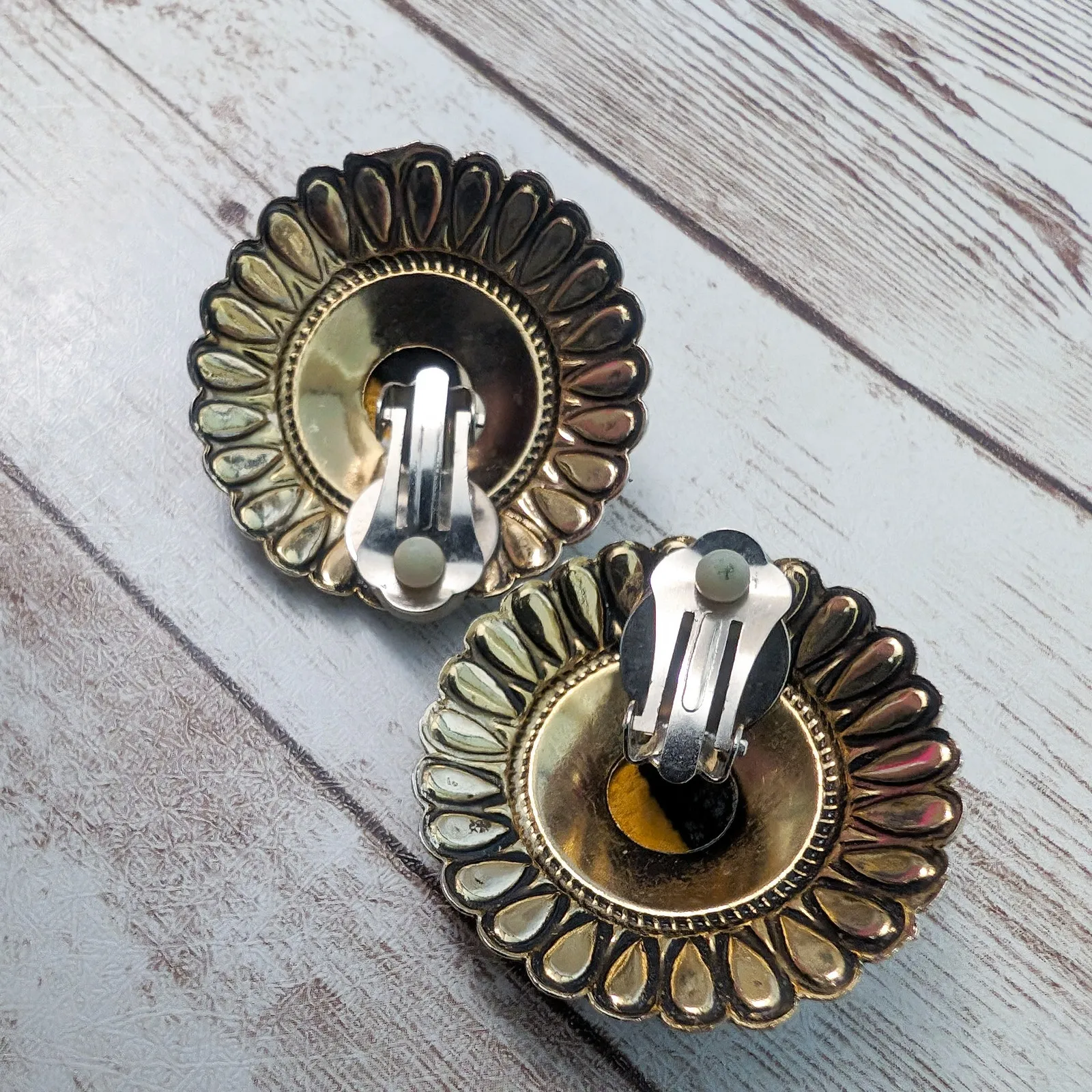 Vintage Clip On Earrings Black and Brass Tones Large - Image 14