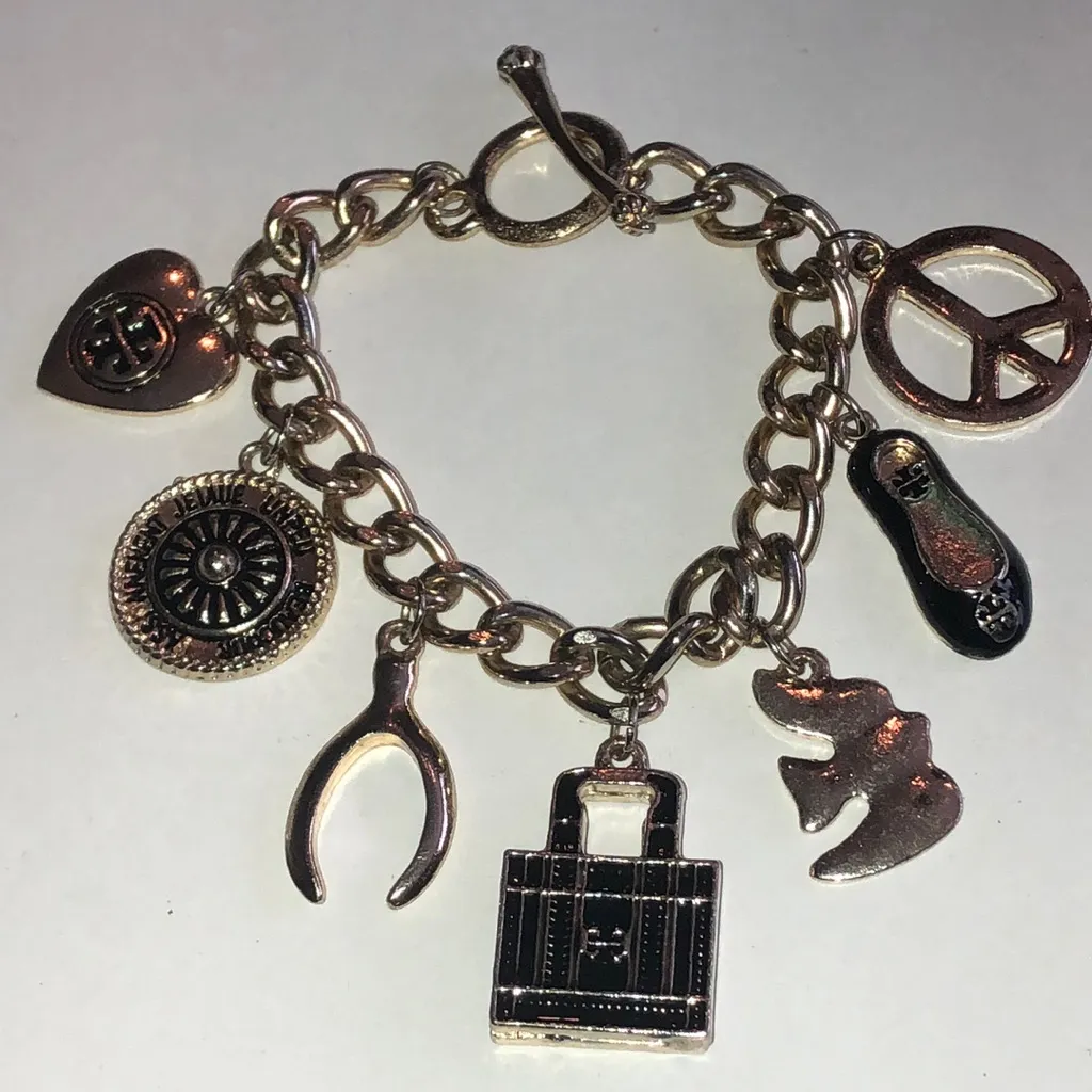 Silver Tone Wishbone Bird Shoe Purse Peace Charm Bracelet - Image 3