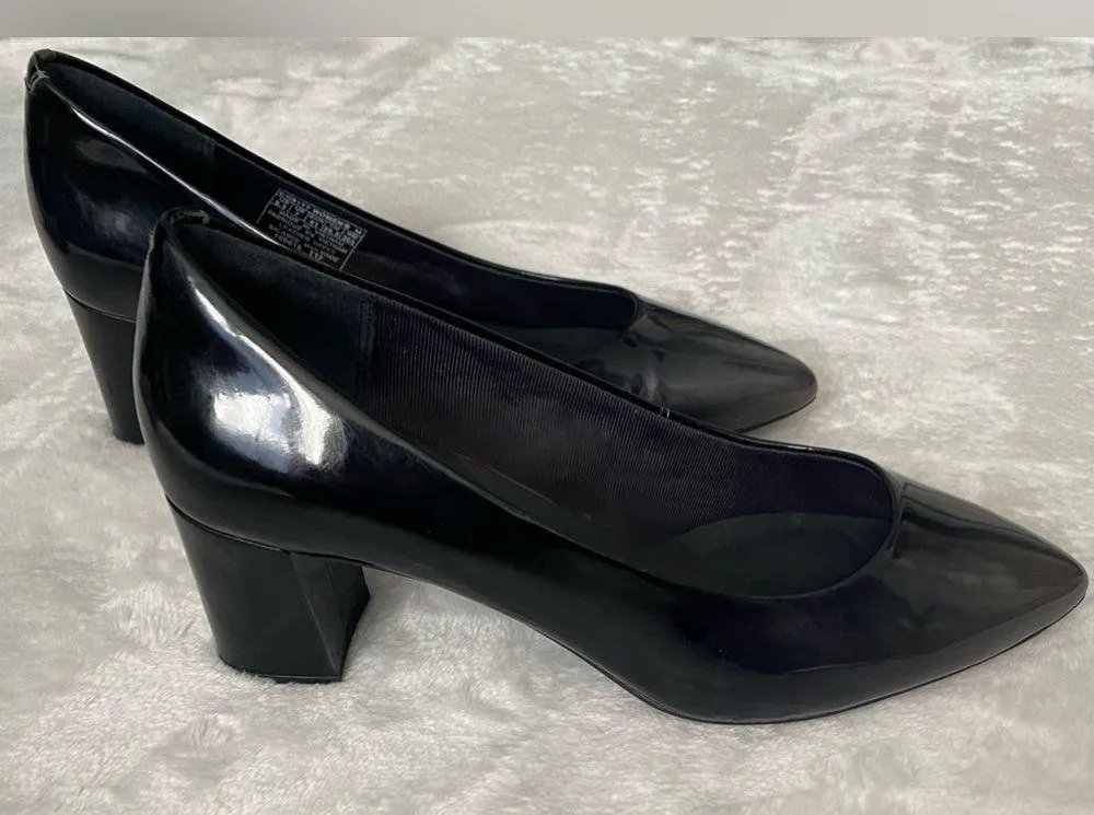 Total Motion Luxe TRUTECH Leather Wedge. Size 9.5 - Image 4