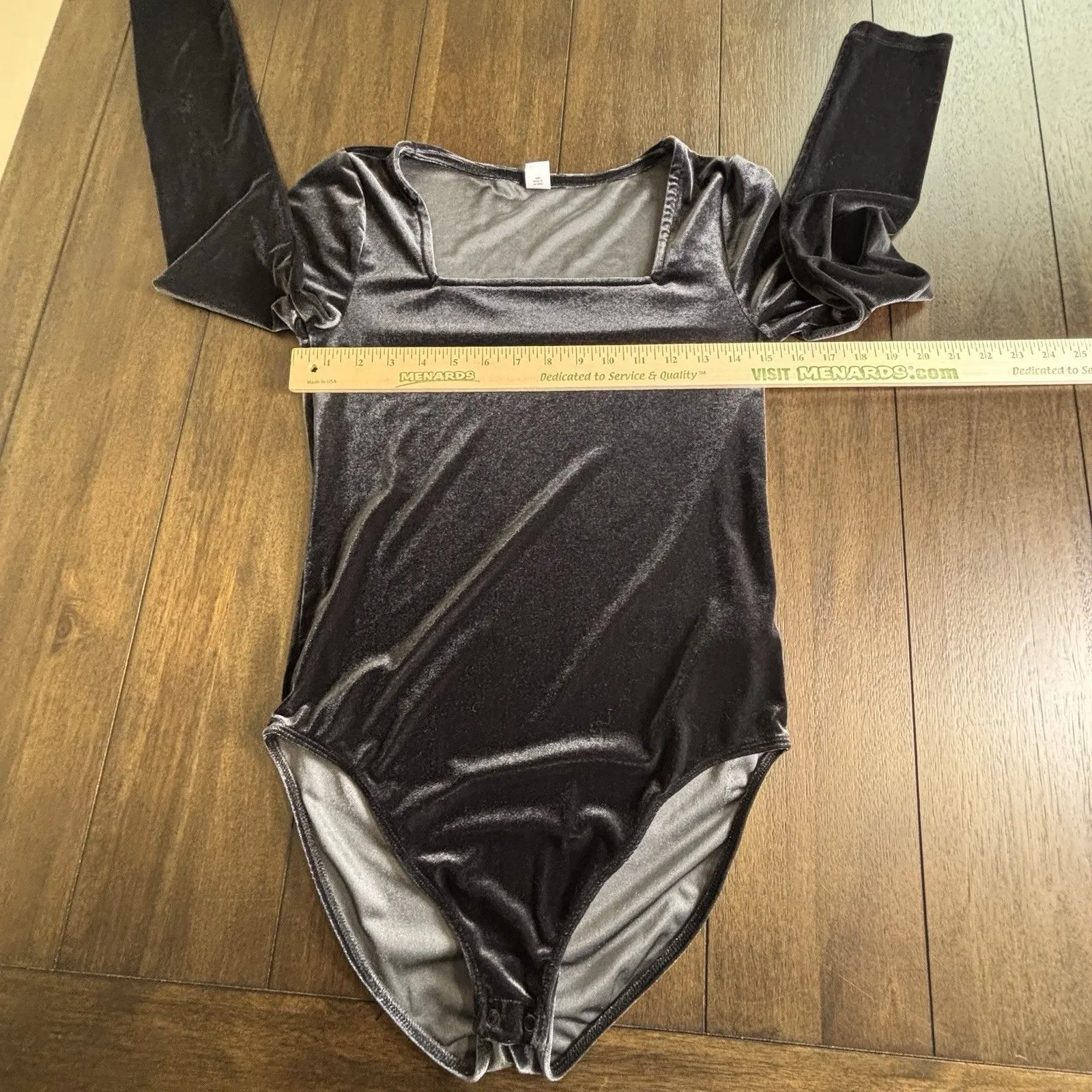 NEW Old Navy Long Sleeve Square Neck Velvet Bodysuit Black Jack Size Medium - Image 3