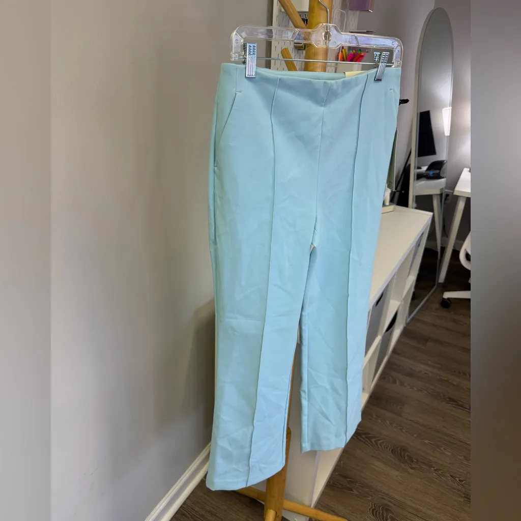 NWT Rachel Zoe Sky Blue Hi-rise Kick Flare Pants Sz 4 - Image 2