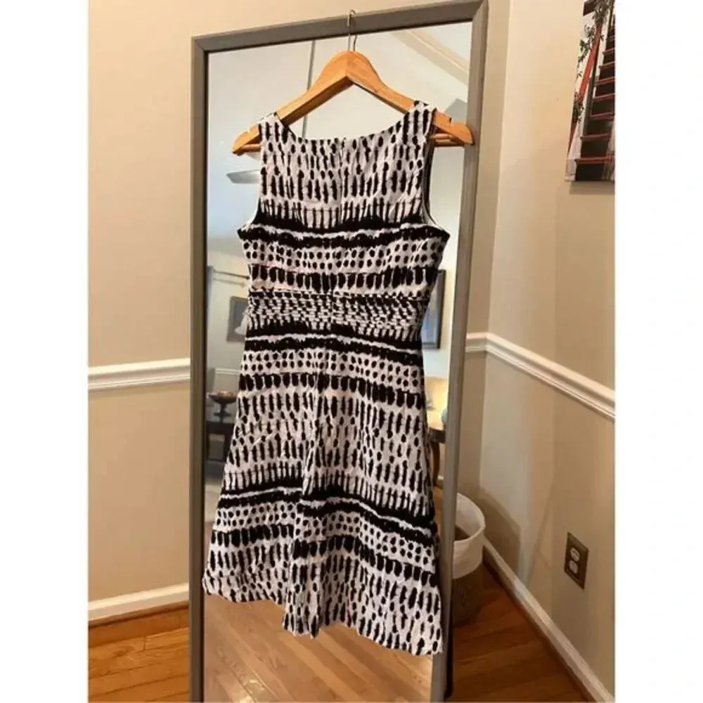 Ivanka Trump Linen Fit and‎ Flare Striped  Dress Size 4 - Image 3