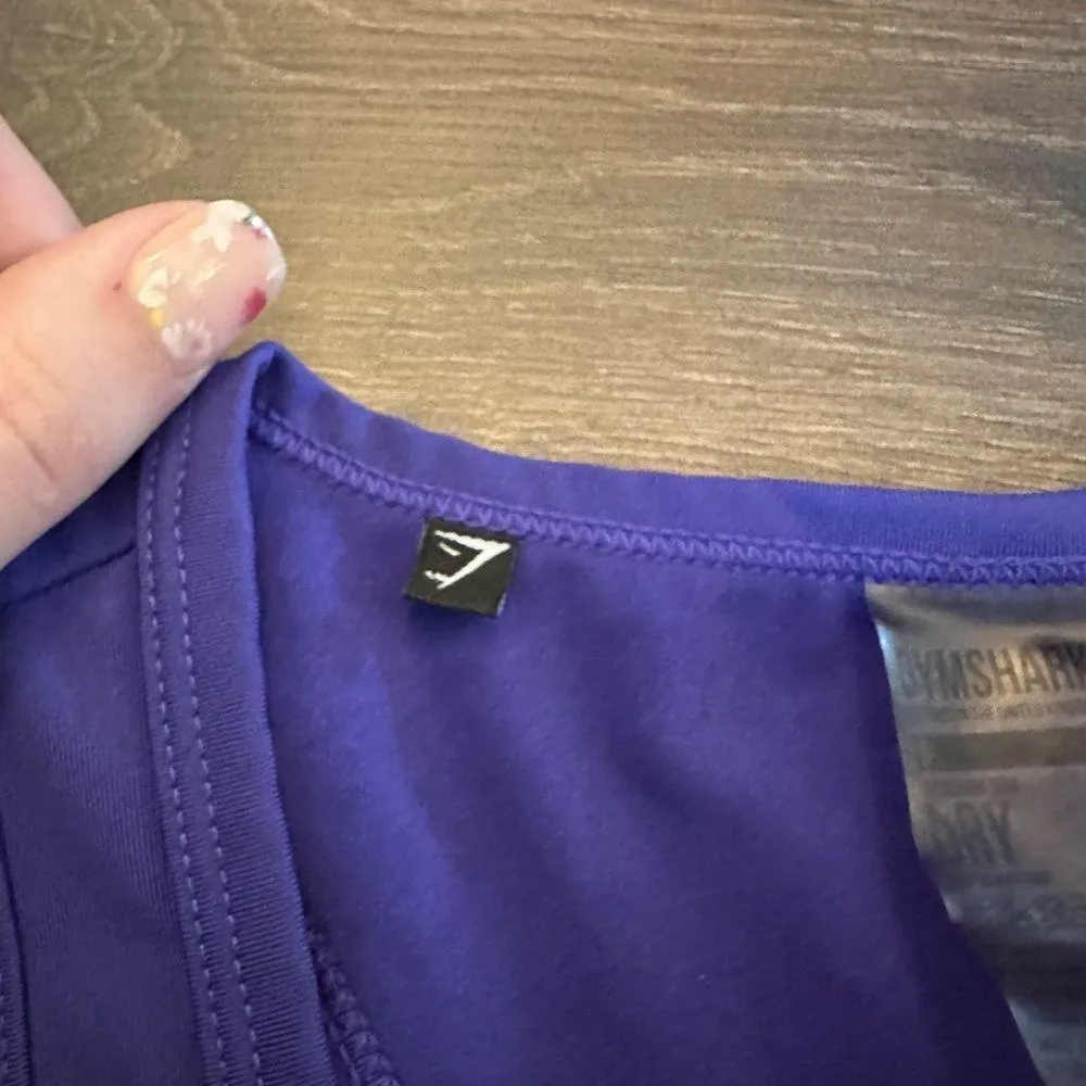 Gym Shark crop top tank - Image 2