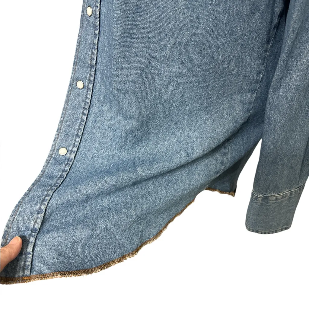 Wrangler Vintage  Pearl Snap Denim Button Up - Image 7