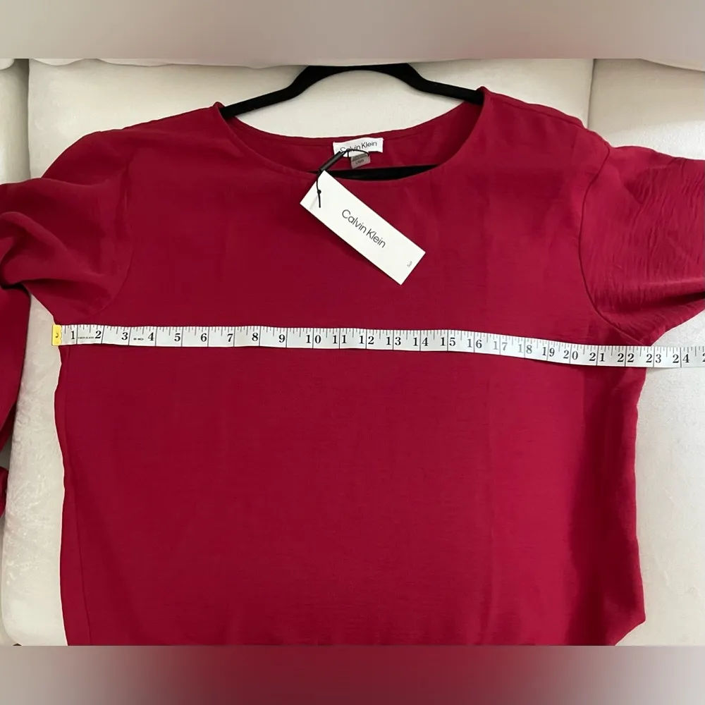 NWT Calvin Klein Lightweight Long Sleeve, Drawstring Cinched Red Size L - Image 4