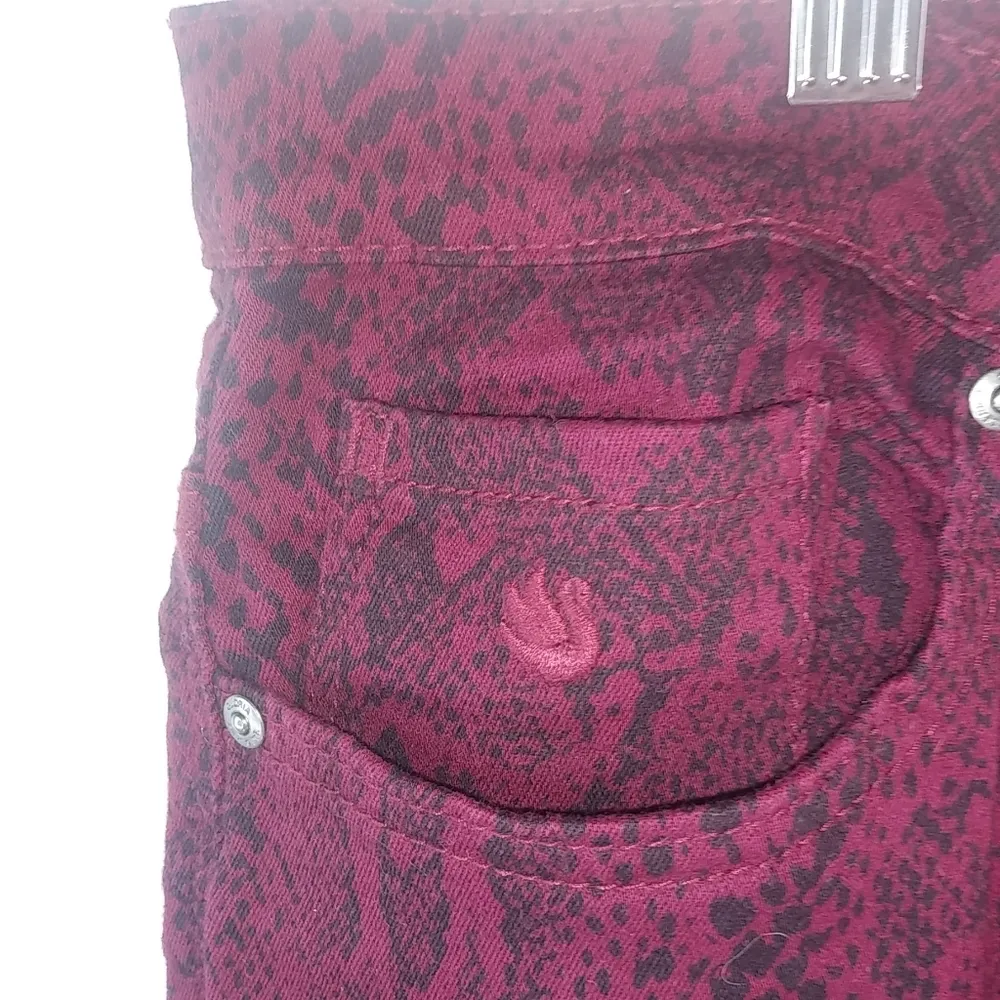 Gloria Vanderbilt 18 Cherry Snake Jeans - Image 8