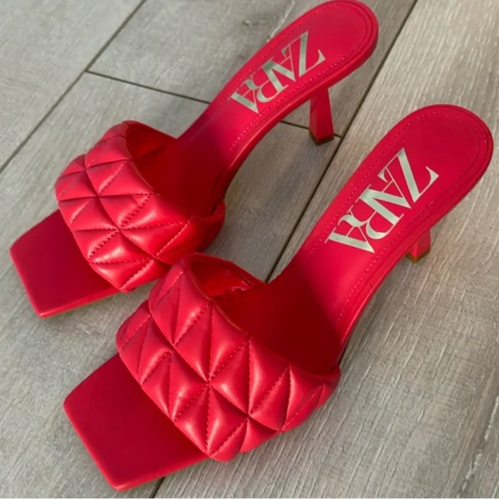 HEELS COLOR MAGENTA - Image 2