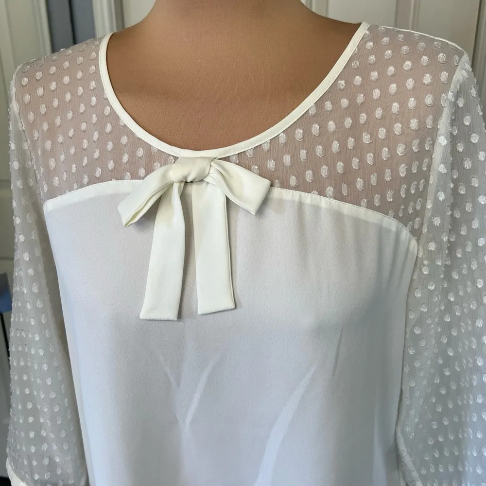 Hinge‎ Ivory Blouse Swiss Dot Bow Coquette Preppy - Image 2