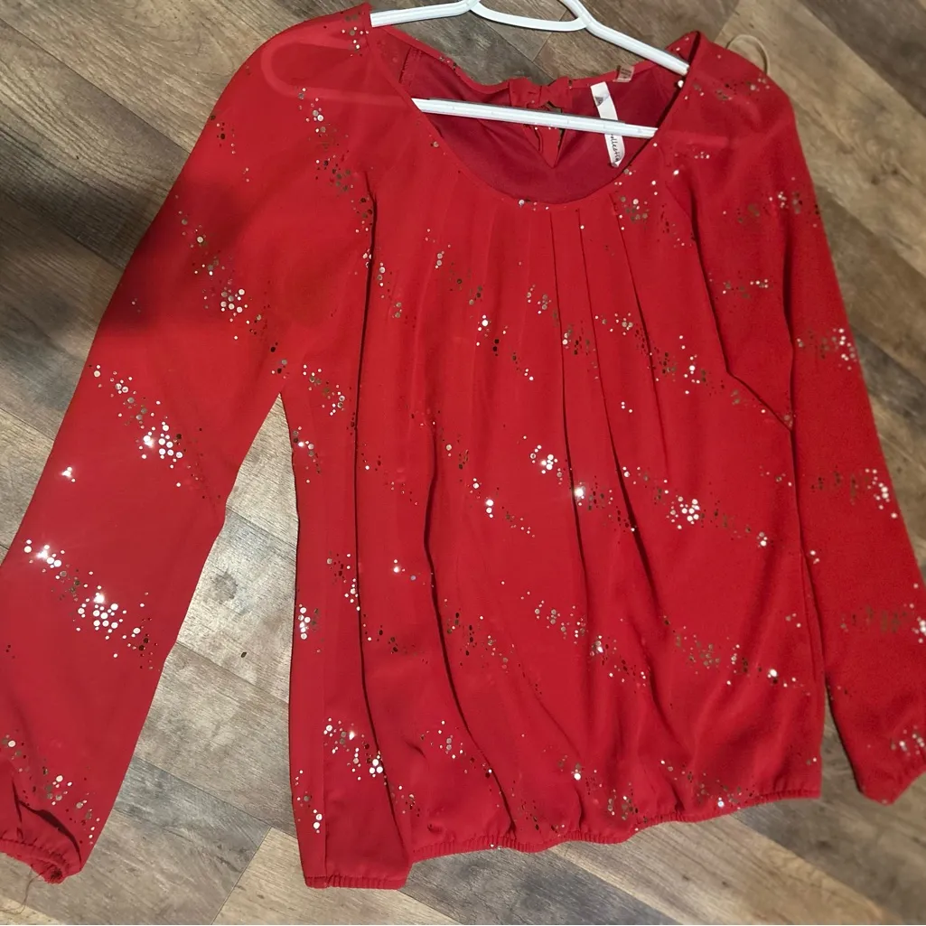 NY Collection Red Women's Top with silver sparkles size medium - Image 8