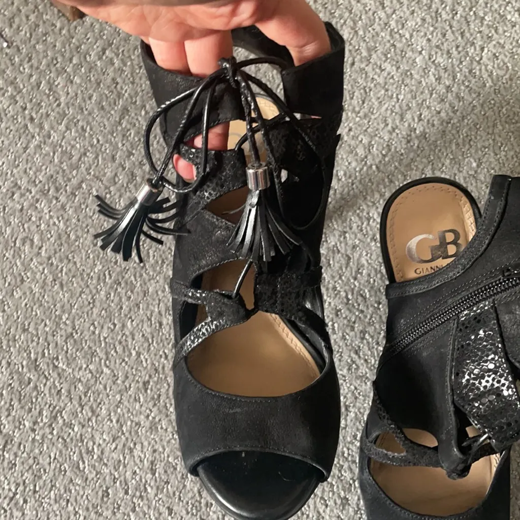 - Gianni Bini high heels chilies - Image 2