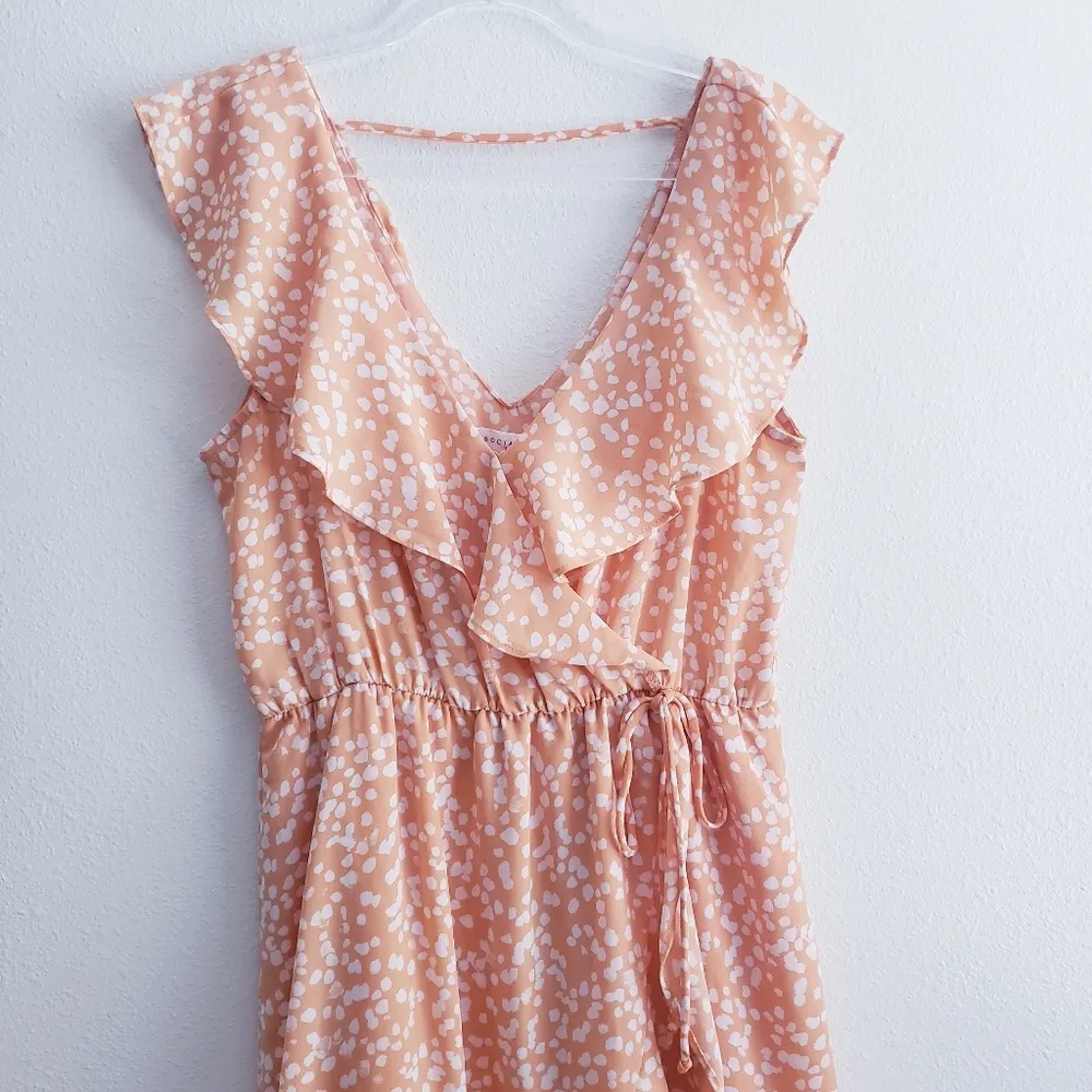 Socialite Wrap Ruffle Short Sleeve Midi Dress - Image 3