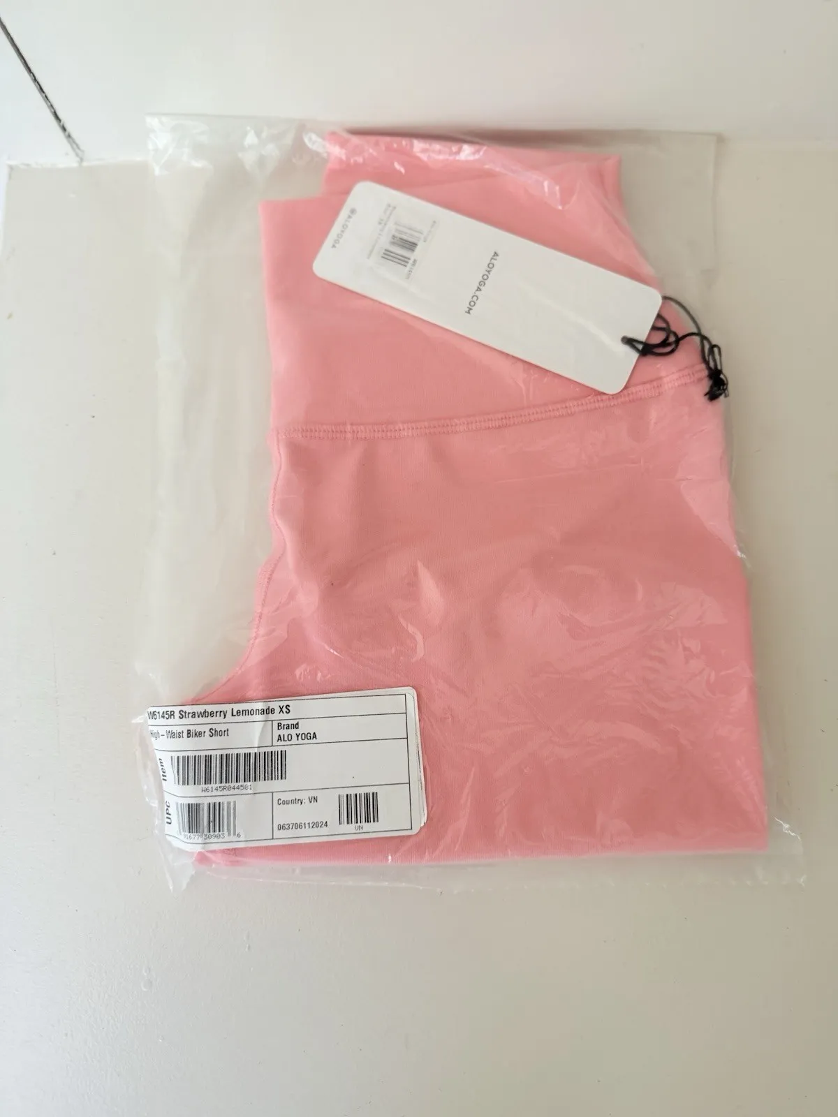 Alo yoga  Xsmall NWT 7" High-Waist Biker  NWT 7" High-Waist Strawberry Lemonade - Image 5