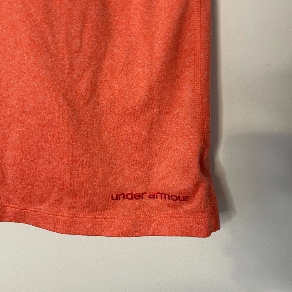 Under Armour pink heat gear Tshirt short  sleeve , Sz large - Image 2