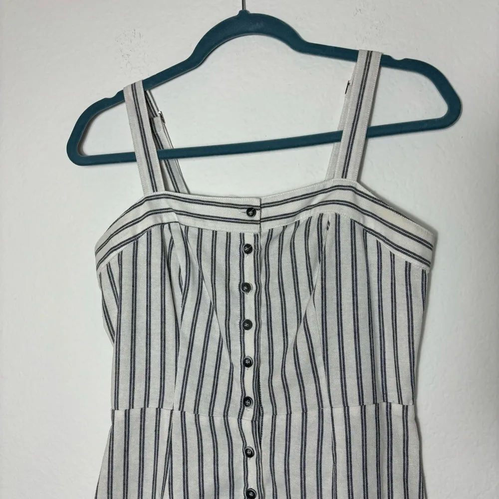 Tilly’s Ivy & Main Striped Blue and White Button Down Mini Dress size Medium - Image 3