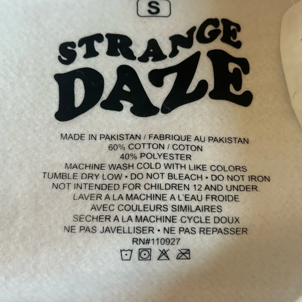 Humorous sarcastic Valentine’s Day crewneck sweatshirt red heart break up NWT SM White - Image 7