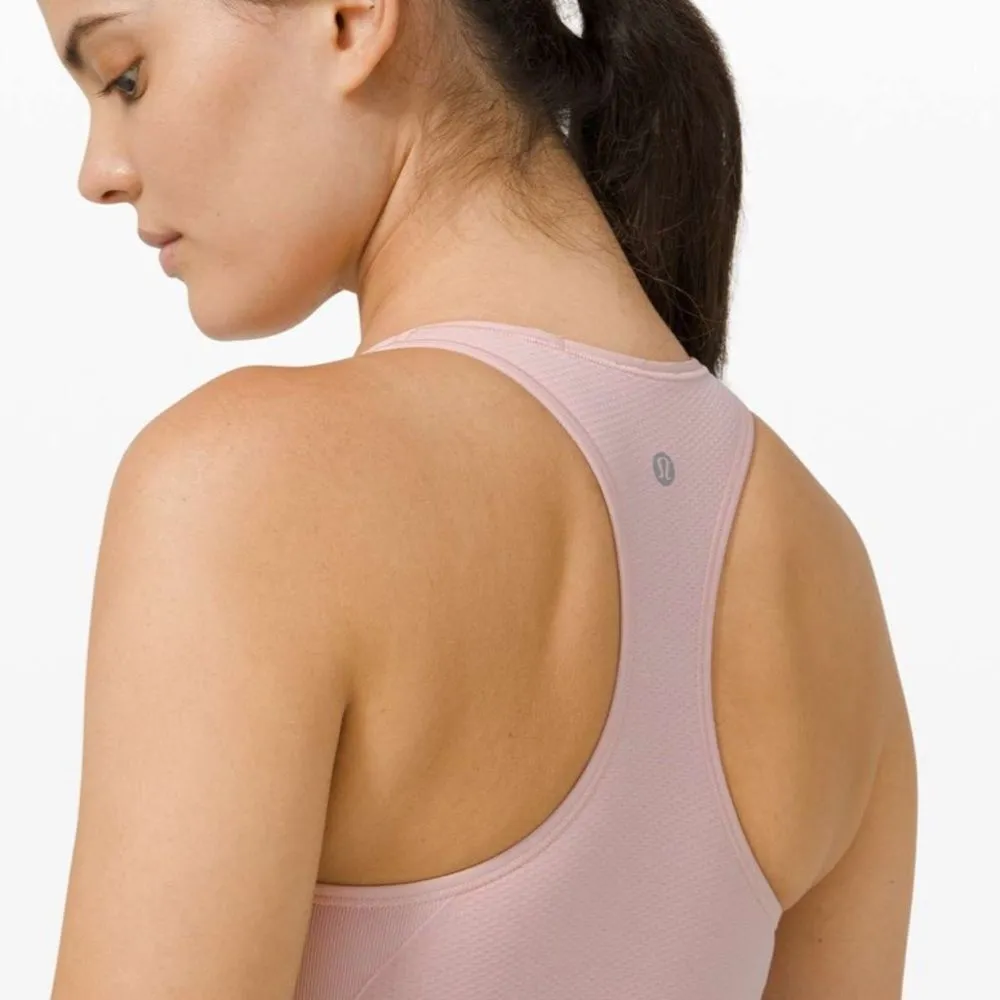 Lululemon Ebb to Train Bra *Medium Support, C/D Cup
Porcelain Pink - Image 3