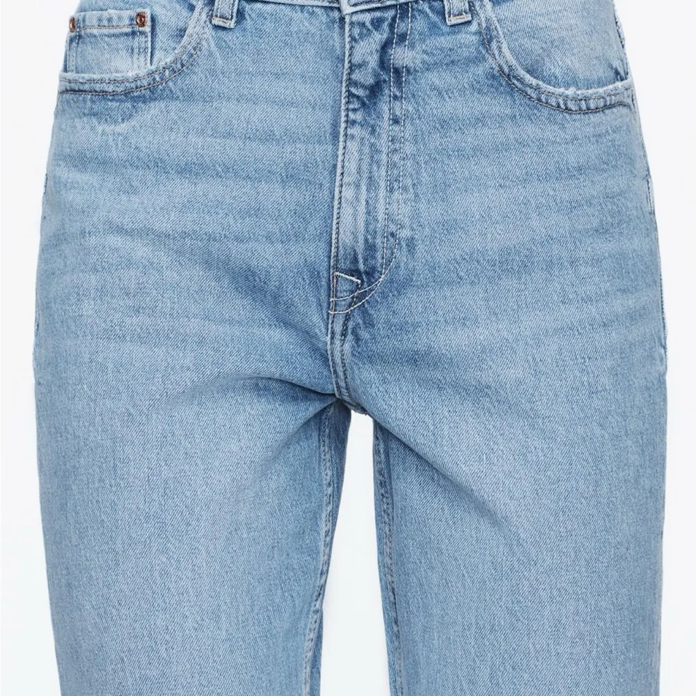ZARA Mom Fit Jeans - Image 6