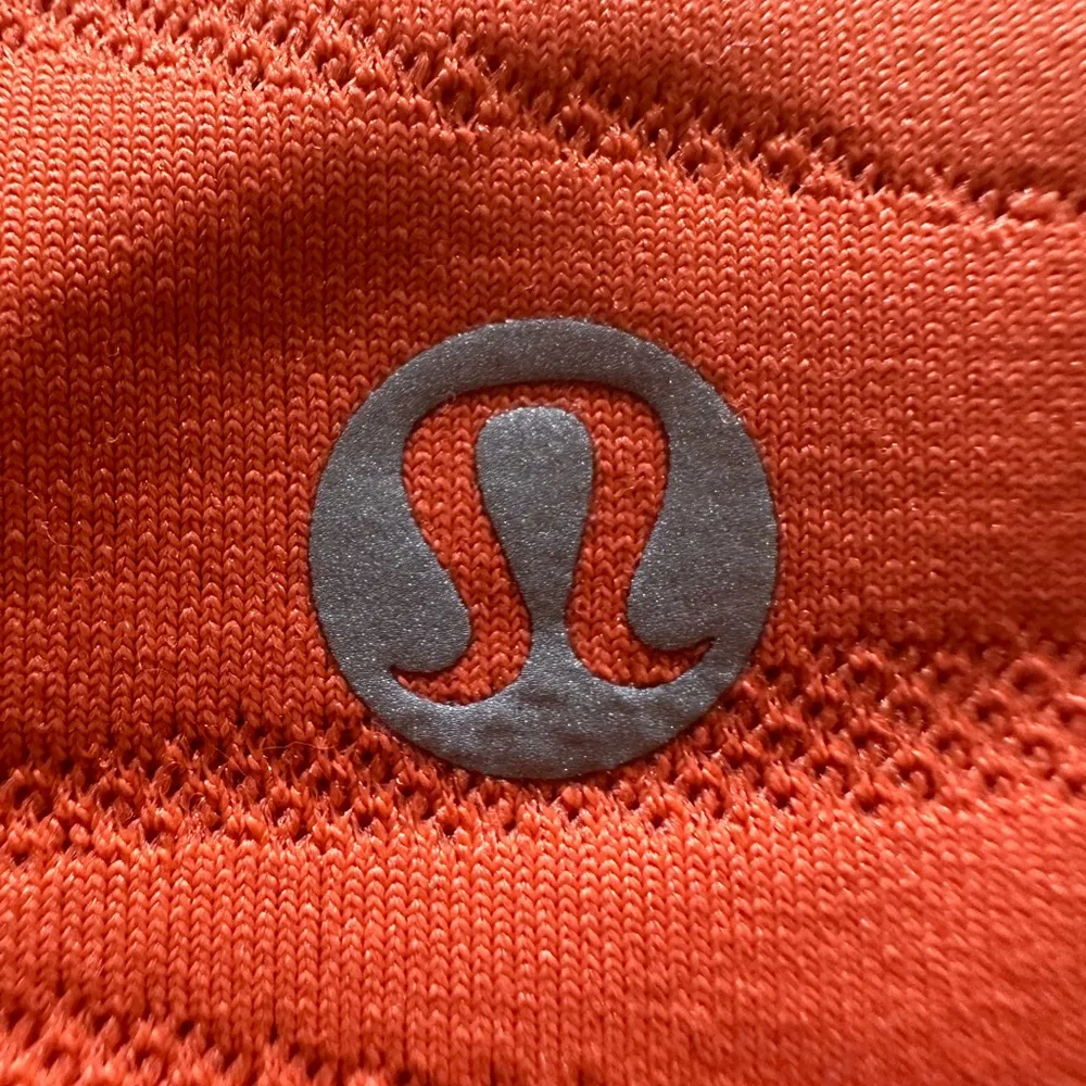 Lululemon cropped muscle shirt RARE!! - Image 4
