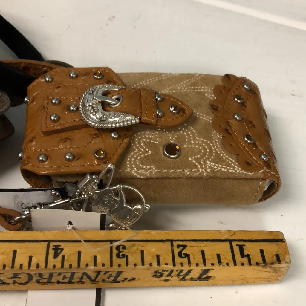 Lot of 3 Ariat and Nicole Miller small cell phone wallets one‎ size 5” x 3.5” - Image 10