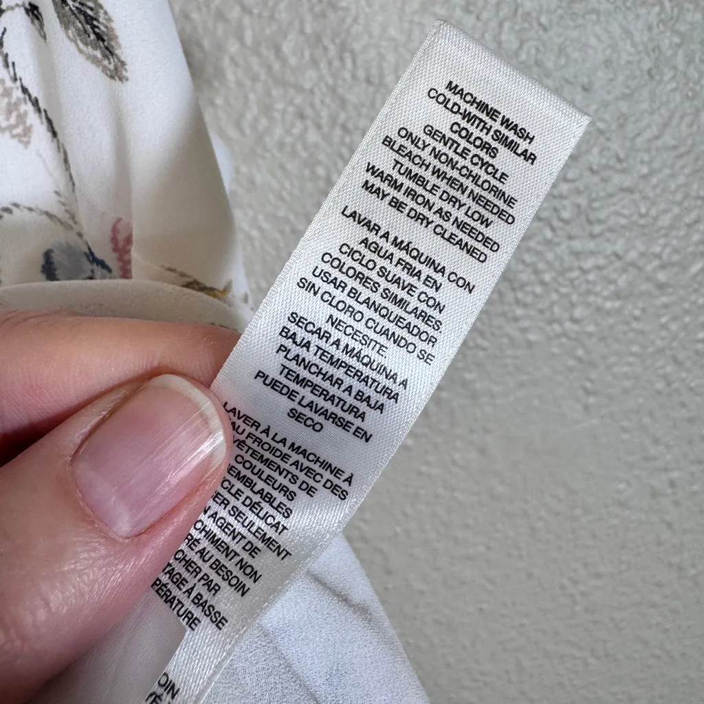 White House Black Market Floral Embroidered Ruffled Sleeve Tank Top Womens MP - Image 4