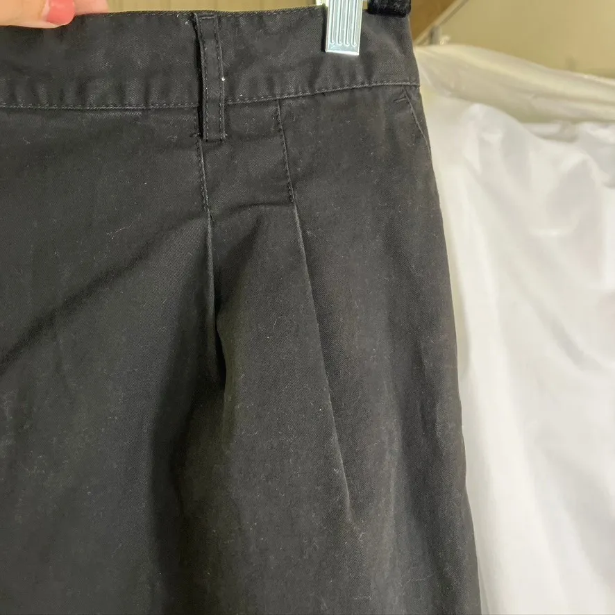 ASOS DESIGN Black Pleated Cuffed High Waist Cotton Blend Shorts US 14‎ - Image 3