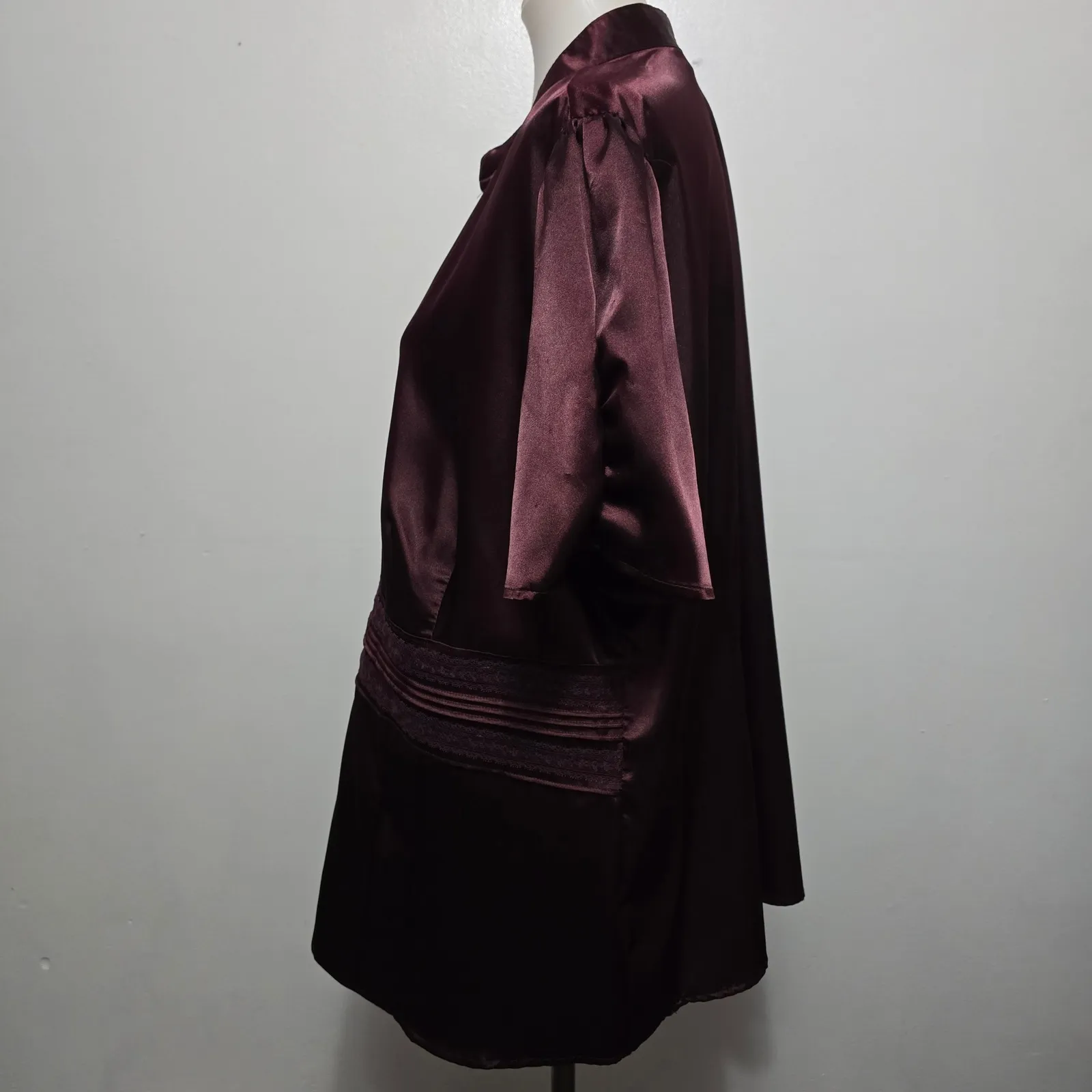 APT 9 Burgundy Satin Lace Detail Short Sleeve Blouse Size 2X Romantic Fairy Purple - Image 3