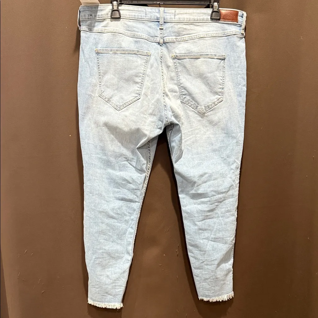 Hollister High-Rise Crop Super Skinny Classic Stretch, Size 17S (W33, L24) - NWT - Image 5