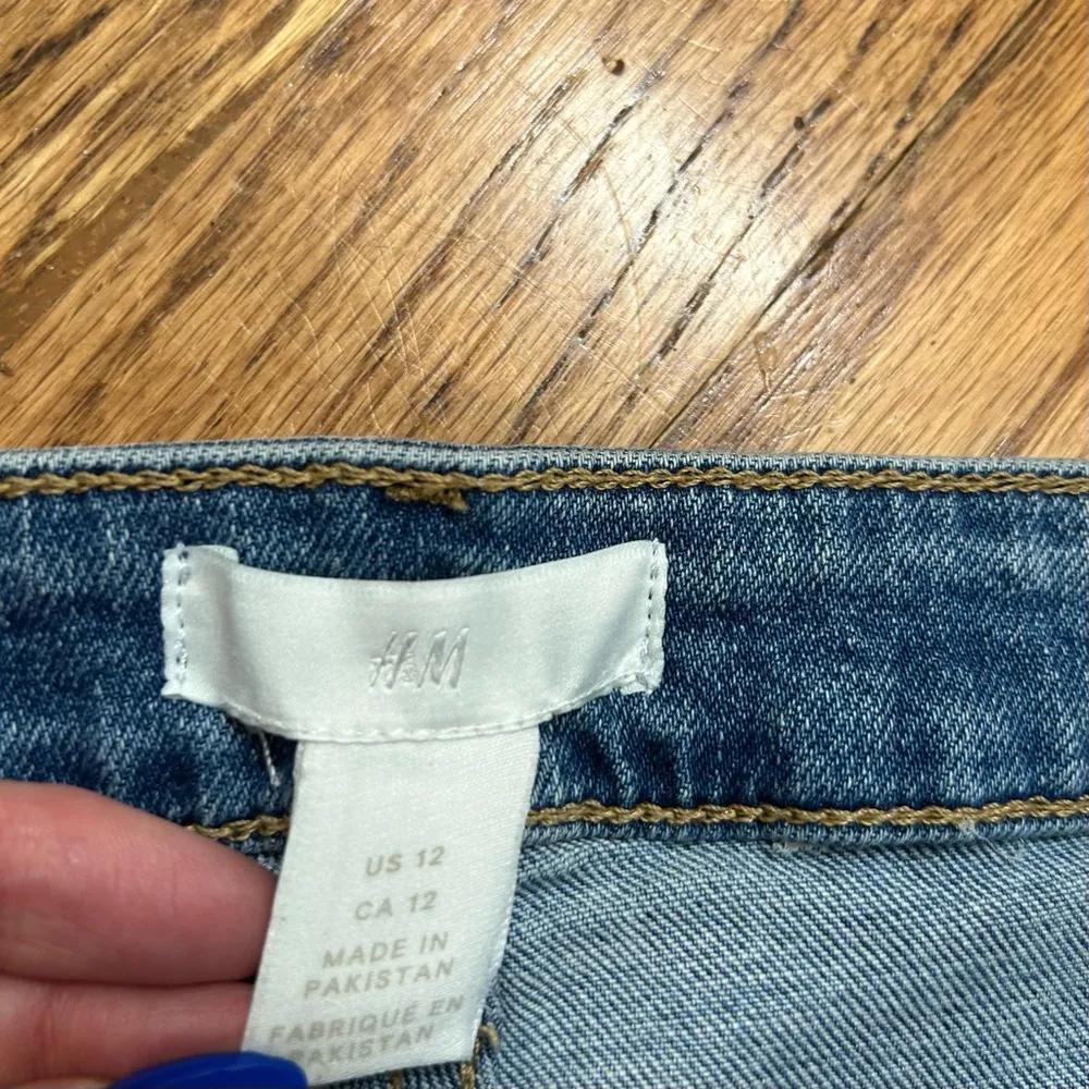 H&M | Distressed Denim Shorts - Image 3