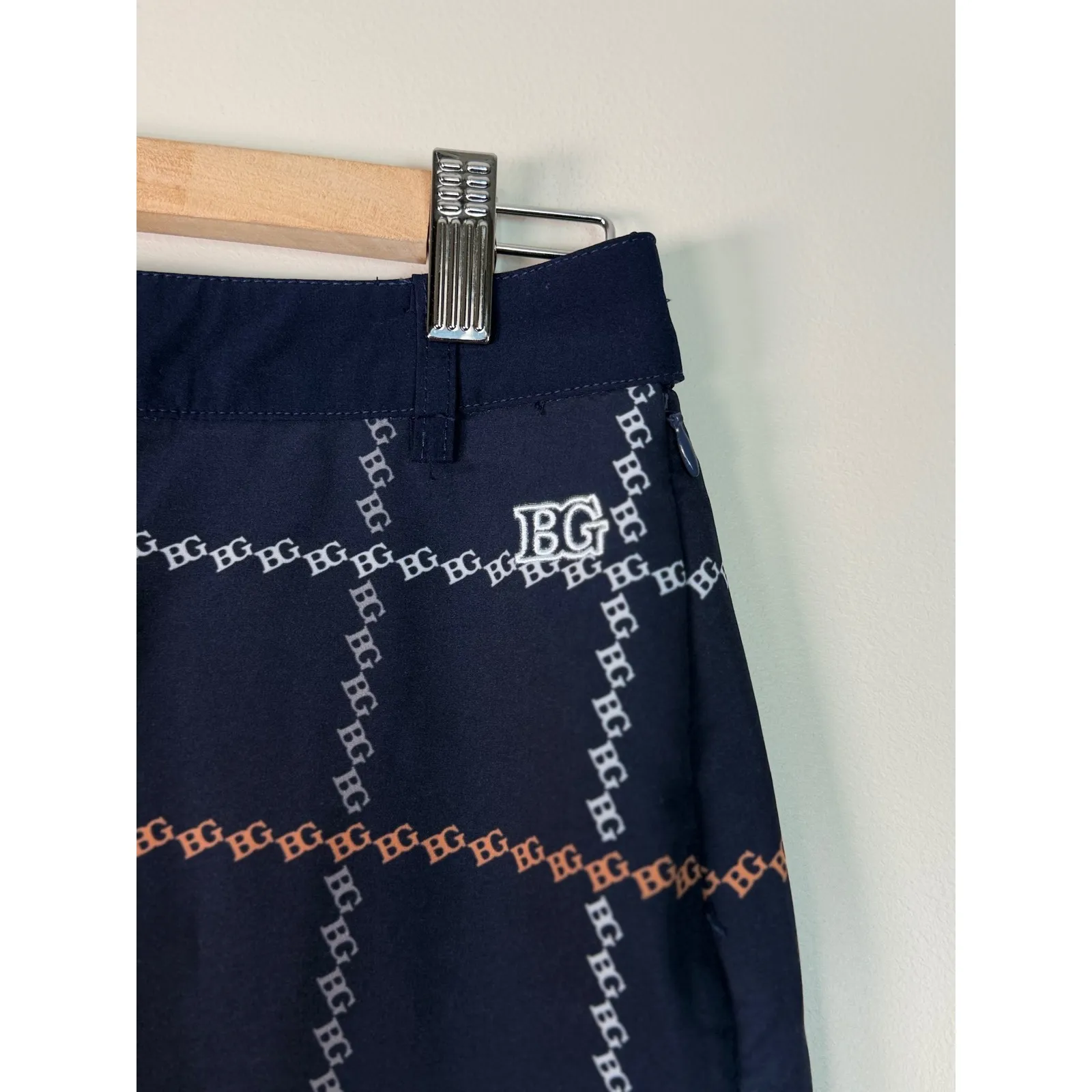 BLKTEE GOLF Women's Navy Plaid BG Logo Skort Skirt Size M Blue Size M - Image 2