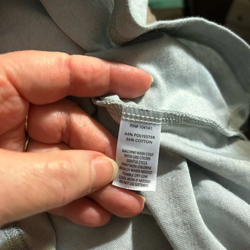 Field And Stream Grey Solid Tee Top Shirt Sz Lg - Image 4