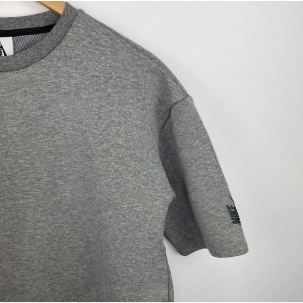 Nike Dress Women SMALL Gray Lab Essential Tech Fleece Tunic Short Sleeve Thick - Image 3