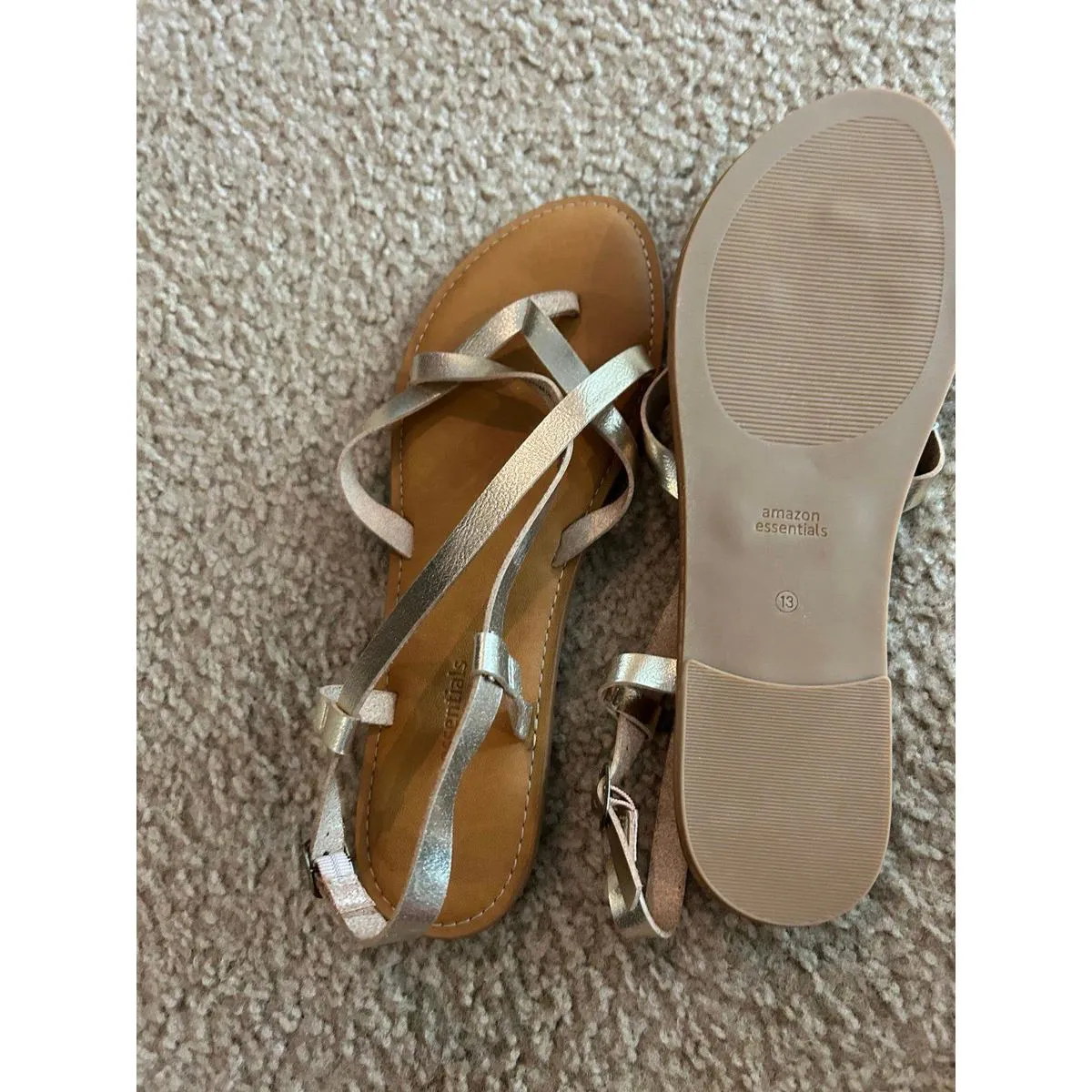 Size 13 woman sandals gold tone cute Silver - Image 4