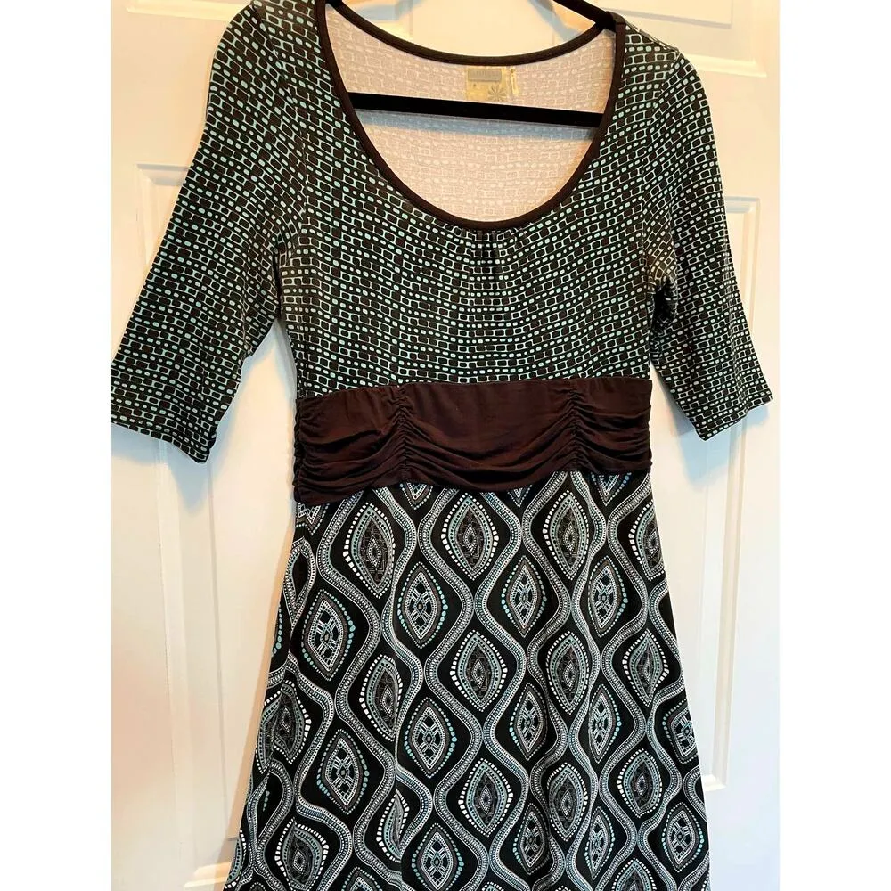Athleta Green Geometric Pattern Fit n Flare Dress Size Medium - Image 6