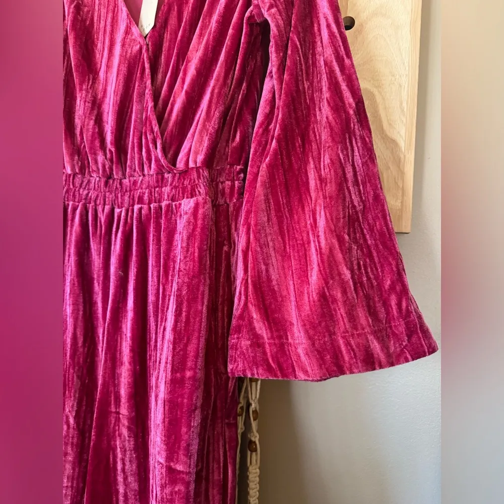 A New Day Pink Velvet Jumpsuit Size SMALL NWT Vibrant Pink VALENTINES DAY 💕 - Image 3