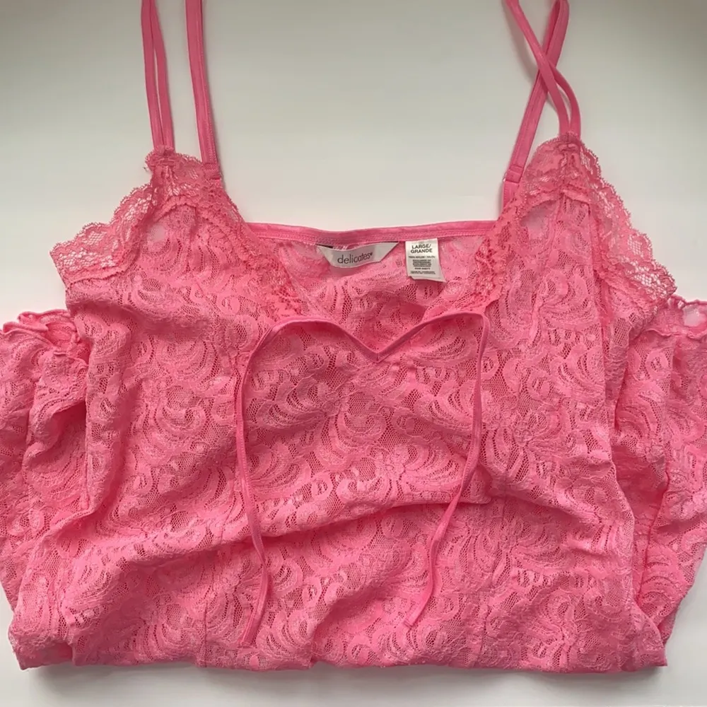 Delicates pink barbiecore lace nightgown, size large - Image 3