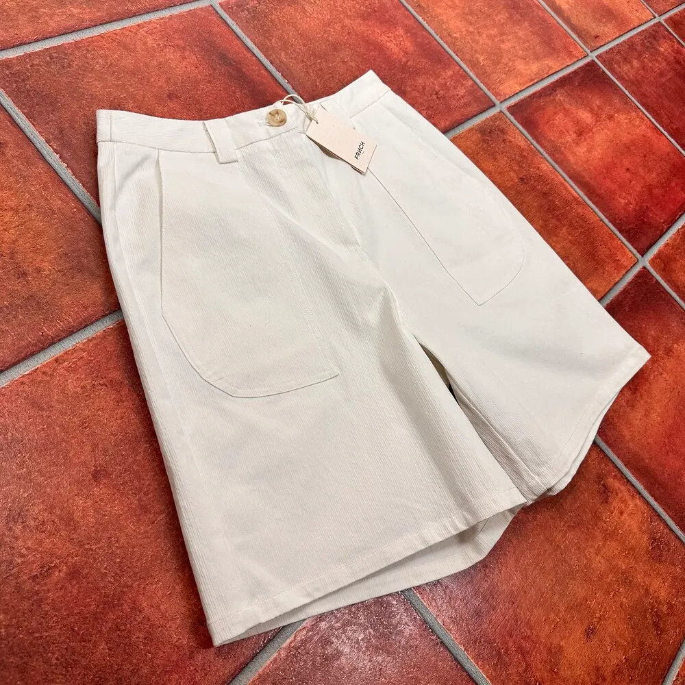 NWT FRNCH Paris Off White Button Waist Jamie Shorts Size Medium - Image 2