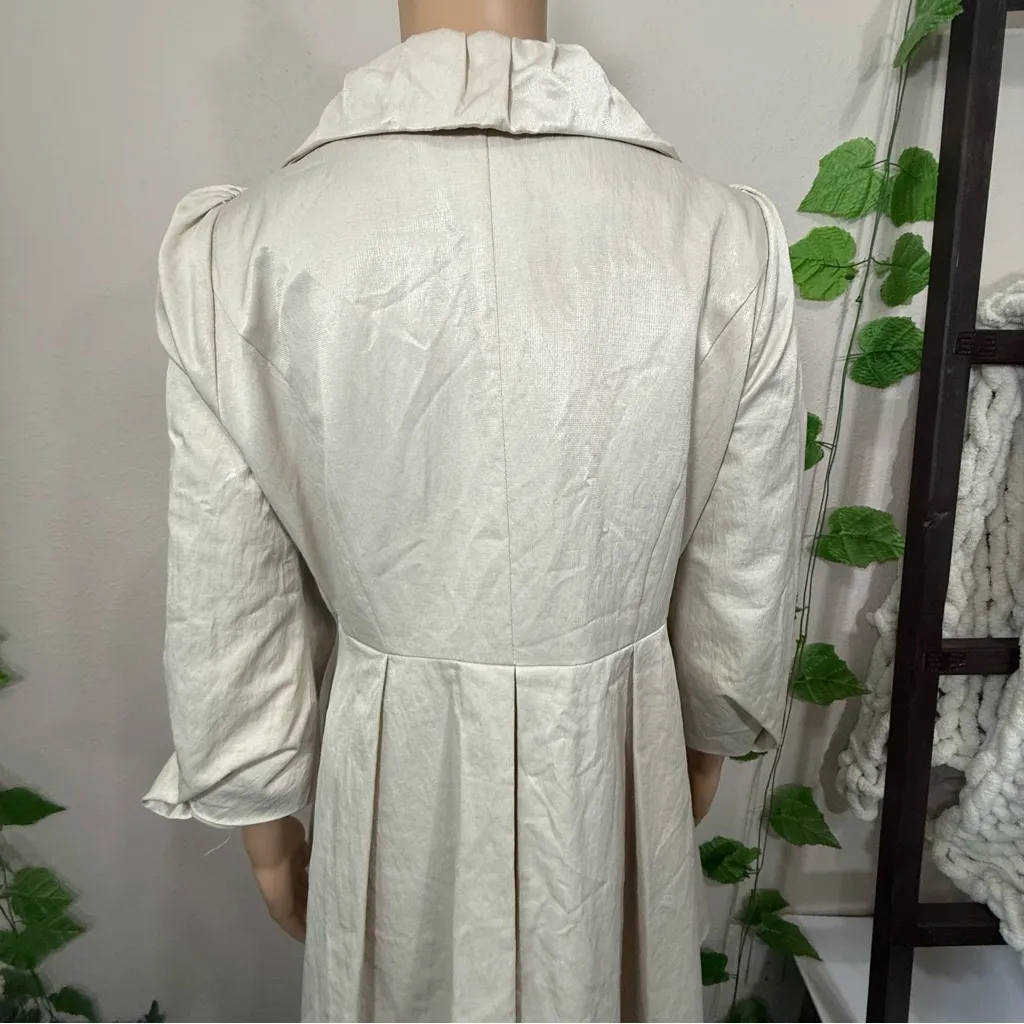 RYU Chic White Coat with Black Lace Accents - Image 11