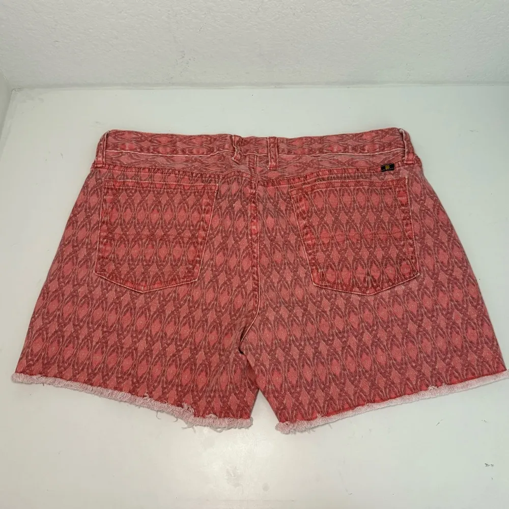 Lucky Brand Abbey Denim Shorts Faded Red Coral Ikat Boohoo Print Size 31 - Image 6