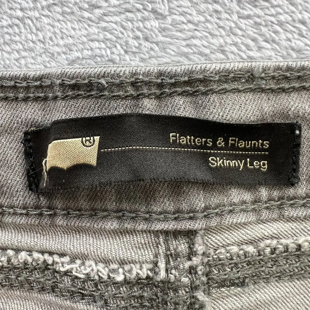 Levis Womens Jeans 10M Medium Gray Skinny‎ Leg Mid Rise Flatters Flaunts Cotton - Image 4
