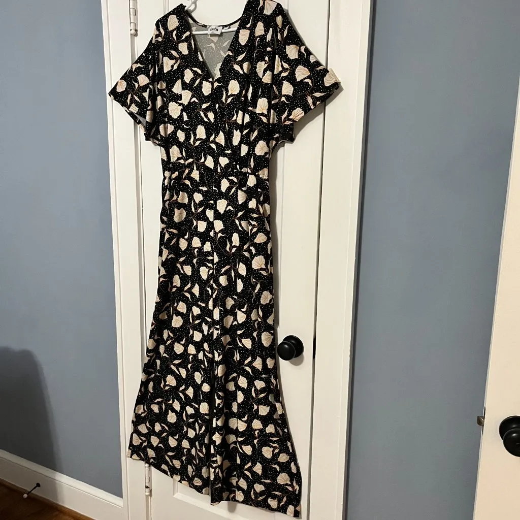 Leota Ruby Short Sleeve Jumpsuit Black size large floral printed maximalist - Image 4