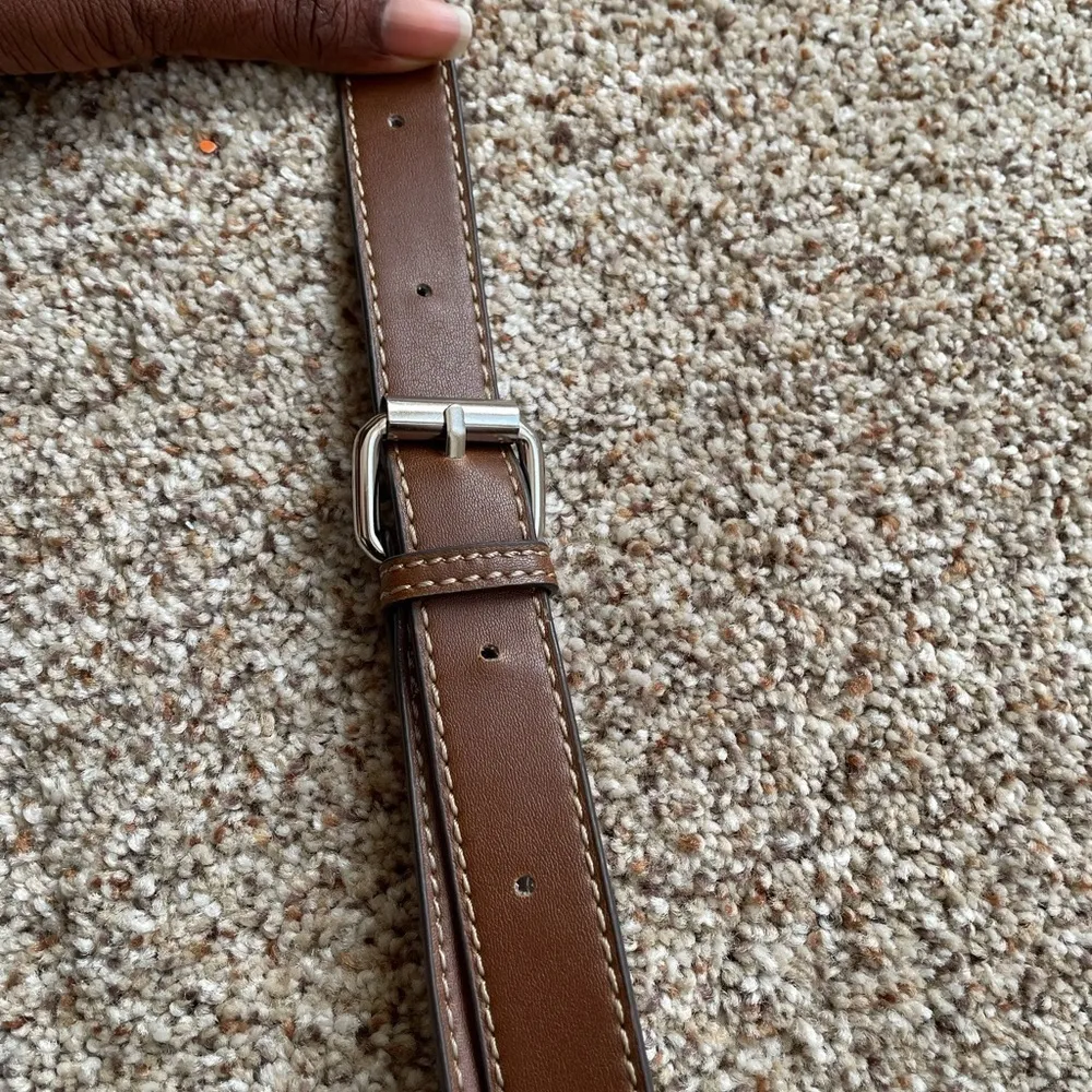 Chaps Crossbody Bag Black Brown - Image 8