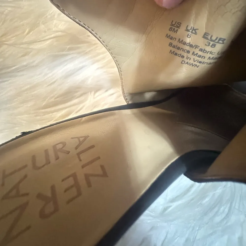 Naturalizer Grey Open Toe Heels size 8 - Image 8